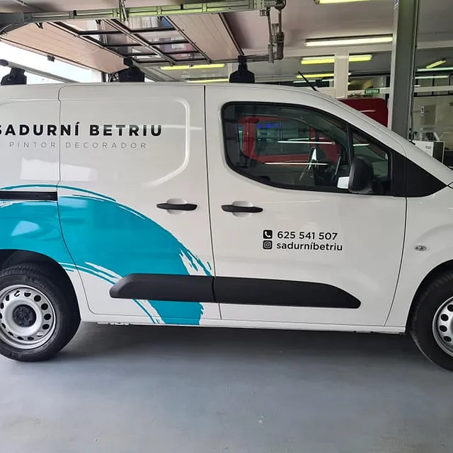 Coche rotulado